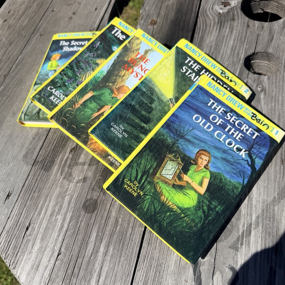 Lot of Five Nancy Drew Mystery Books Carolyn Keene Girls Mysteries 1987